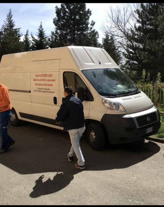 Alessandria, rubato nella notte un furgone della Casa di Quartiere