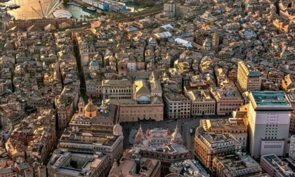 Genova, gli inquilini si lamentano dell'impianto idrico ma la proprietaria li lascia in strada