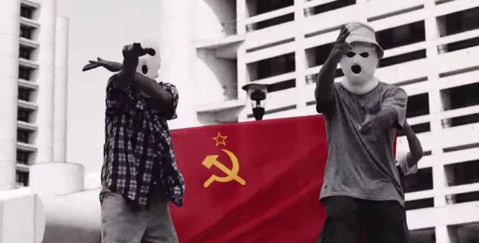 Torino, quattro perquisizioni per la band musicale “P38-La Gang” per istigazione