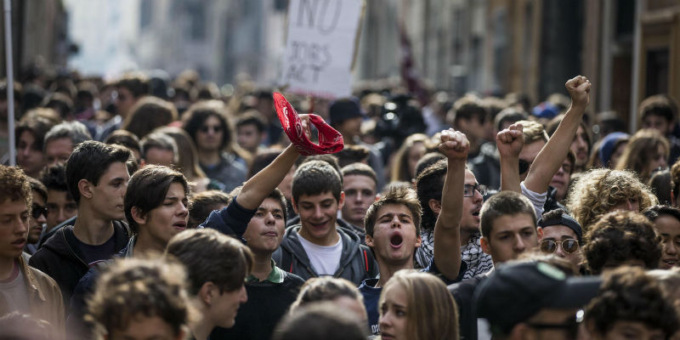 Studenti in piazza anche a Genova per protestare contro il “Ministero del merito”