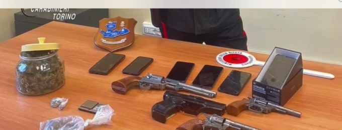 Baby gang a Torino, denunciati 5 giovani per rapina  aggravata