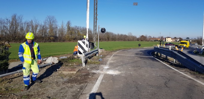 Tragico incidente nella notte a Cantalupo: morti 3 giovani, 4 i feriti