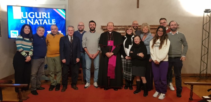 Mons. Gallese: “E’ un momento difficile per tutti, ma dobbiamo imparare ad affrontarlo”