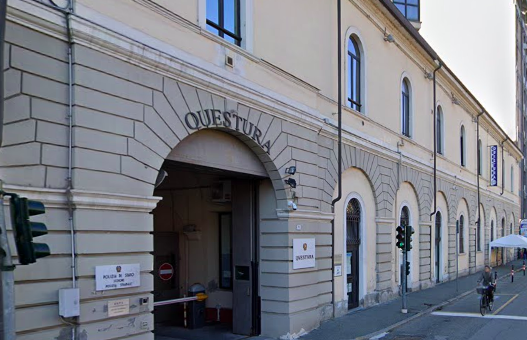 Attimi di paura all’Ufficio Immigrazione di Alessandria