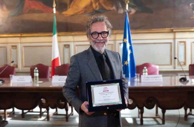 Il parrucchiere alessandrino Maurizio Contato riceve il premio Wella alla carriera
