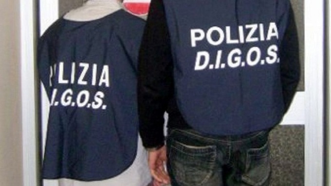 Torino, la Digos perquisisce il centro sociale Askatasuna 