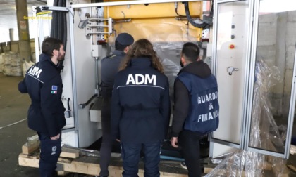 <strong>Sequestrati a Genova macchinari che producono bossoli bellici</strong>