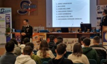 Carabinieri in classe al Sobrero di Casale Monferrato per parlare di legalità