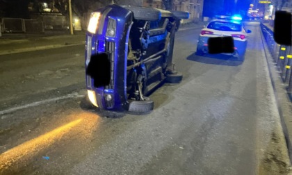Alessandria, auto si ribalta in viale Brigata Ravenna: nessun ferito