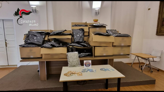 Colpo allo spaccio,14 arresti: sequestrati oltre 13 chili di droga