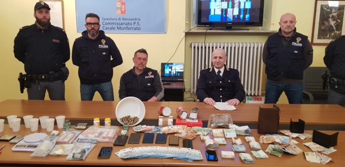27 mila euro e oltre 250 dosi di cocaina: arrestati tre uomini a Casale Monferrato