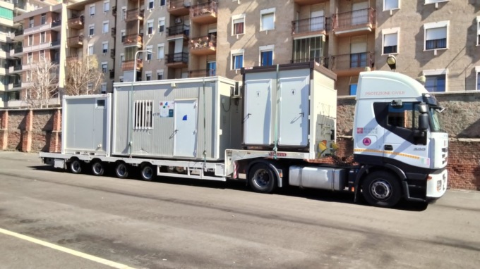 Trasferiti container della Protezione Civile dalla Valfrè di Alessandria: smantellato ex centro vaccinale
