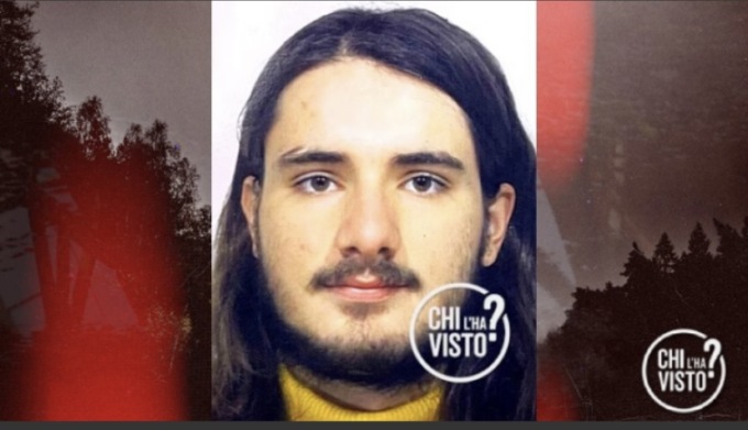 Fa un incidente stradale e poi sparisce: ricercato un 22enne nel novese