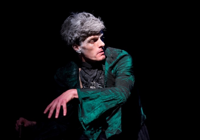 Teatro nelle Valli Bormida presenta il nuovo spettacolo della stagione: QUINTETTO di e con Alessandro Blasioli