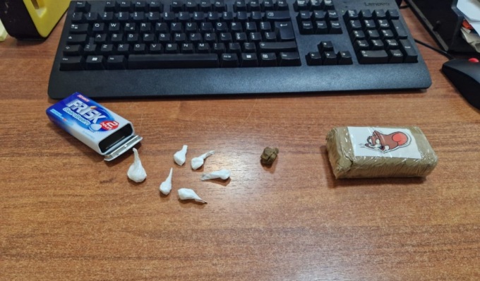 Il panetto di hashish con il volto di Tom & Jerry: dal Pavese a Tortona per spacciare droga