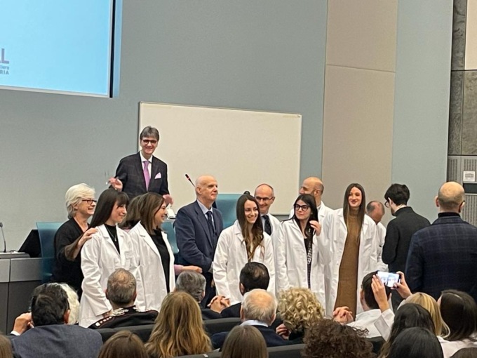 <strong>Emozioni per la cerimonia del camice bianco ai futuri medici alessandrini</strong>