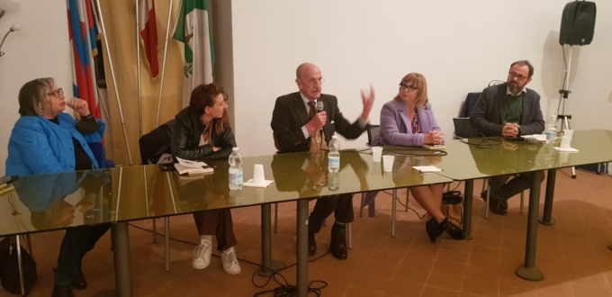 <strong>La legalità spiegata dal Giudice Ayala: “La chiave sono i giovani”</strong>