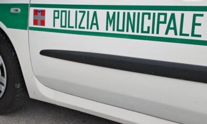 Incidente stradale al quartiere Orti tra due veicoli: traffico bloccato