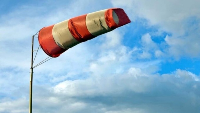 Atteso vento molto forte sul Piemonte con raffiche fino a 100 km/h