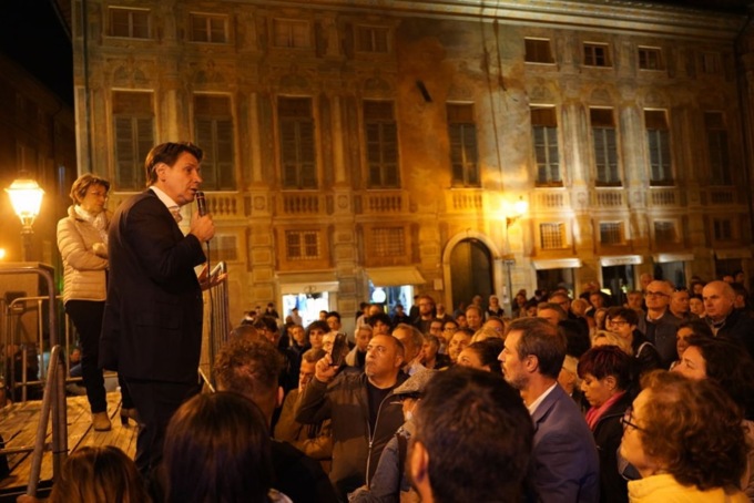 Giuseppe Conte a Novi Ligure per sostenere la candidata Lucia Zippo