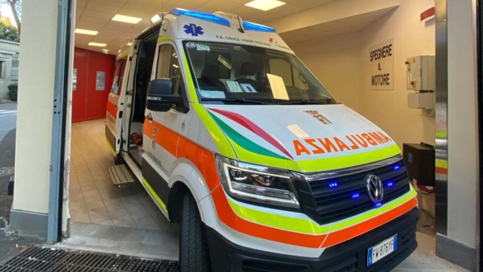 Genova, 30enne in codice rosso dopo incidente in piazza Pallavicini