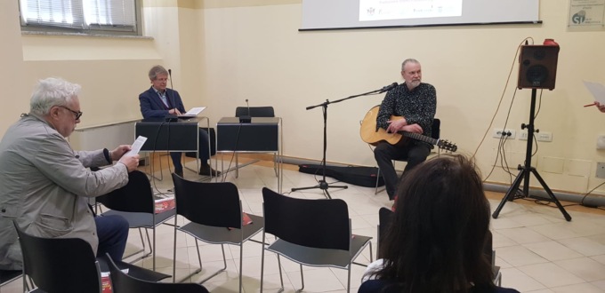 <strong>Alessandria: in attesa delle “Dichiarazioni d’amore” di Beppe Gambetta</strong>