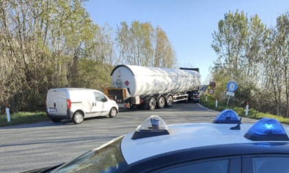 Tangenziale Alessandria, accesso da Castellazzo bloccato da camion in panne