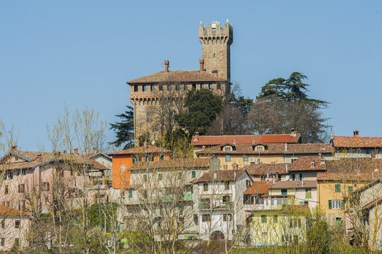 Appuntamento domani, sabato 15 aprile, con l’inaugurazione della nuova Stagione al Castello di Trisobbio