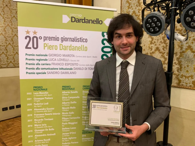 Luca Lovelli si aggiudica il premio “Dardanello”