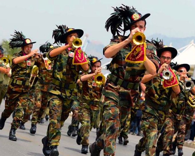 I pennacchi festosi dei bersaglieri ad Alessandria il 29 e 30 aprile