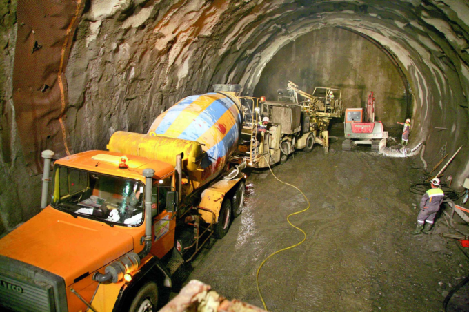 Tav, linea Torino-Lione: “il primo treno passerà nel 2033”