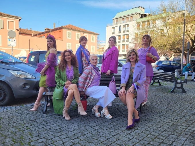 <strong>Racconti di viole per una giornata dedicata alle donne</strong>