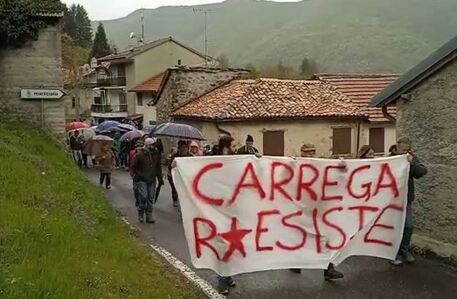 Festa dei Lavoratori, a Carrega i cortei sono contro isolamento paese