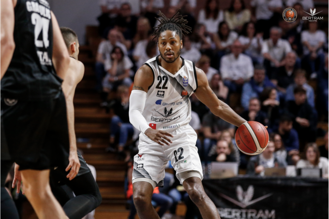 Derthona Basket, caduta in volata in gara 3 contro Trento