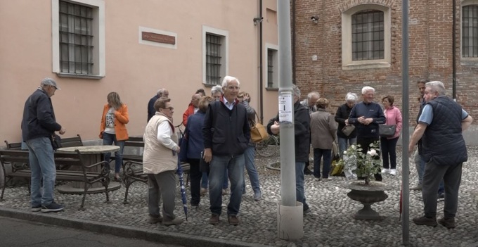 Dopo la nostra inchiesta a Castelceriolo, gli abitanti organizzano una raccolta firme: chiesto un ATM per i prelievi bancari