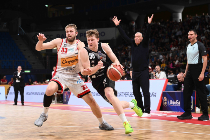 Derthona Basket, successo in volata in gara 1 con Trento