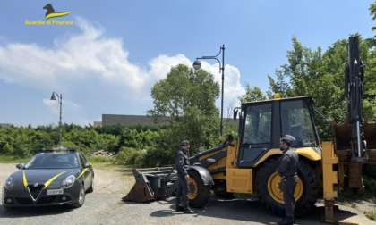 Vendevano ruspe ma non pagavano il Fisco: evasi 16 milioni di euro in provincia di Alessandria