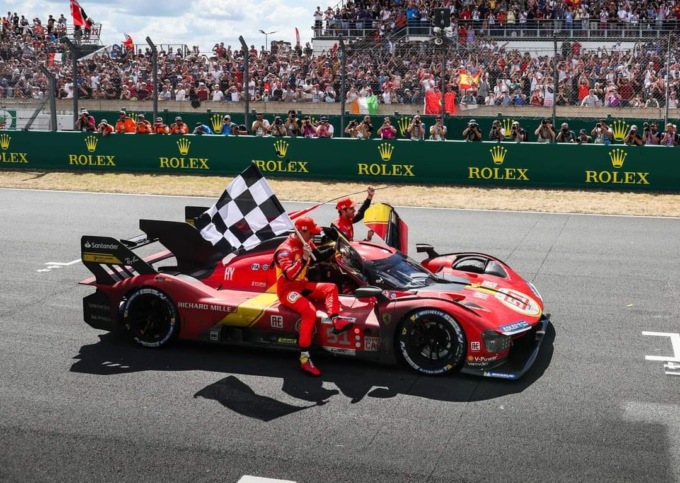 Il pilota tortonese Alessandro Pier Guidi entra nella storia vincendo la 24 Ore di Le Mans