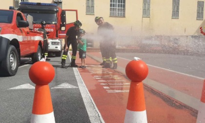"Accendiamo l'Estate": i piccoli pazienti del Gaslini diventano Vigili del Fuoco per un giorno