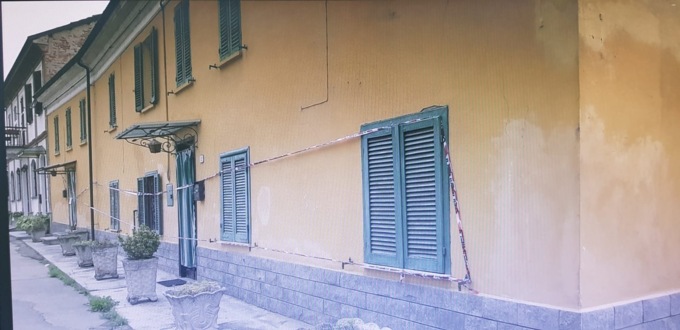 Floriana Floris uccisa con trenta coltellate, ha tentato invano di difendersi