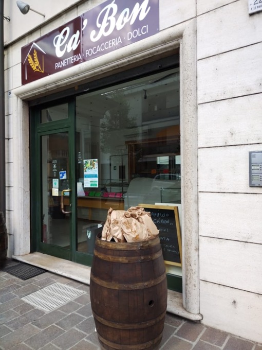 Focaccia, pizza e brioche gratis al panificio Ca’ Bon di Serravalle Scrivia per aiutare i più fragili