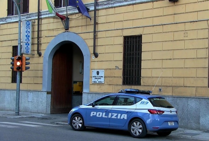 Casale Monferrato: rubano due rolex a due persone e scappano a bordo di un’auto
