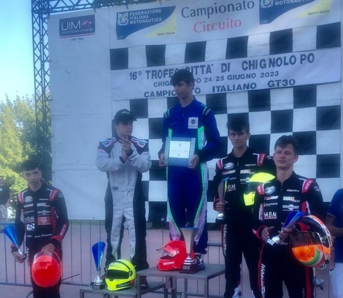 Motonautica: trionfo ai campionati italiani per la scuderia casalese Rainbow Team