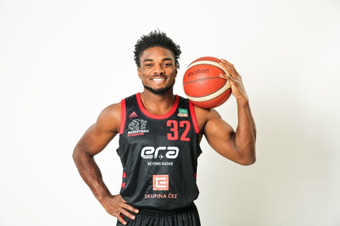 Al Derthona Basket arriva Retin Obasohan