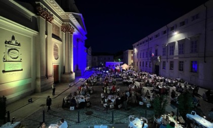 Oltre 300 partecipanti alla cena di solidarietà organizzata da 5 Club Lions