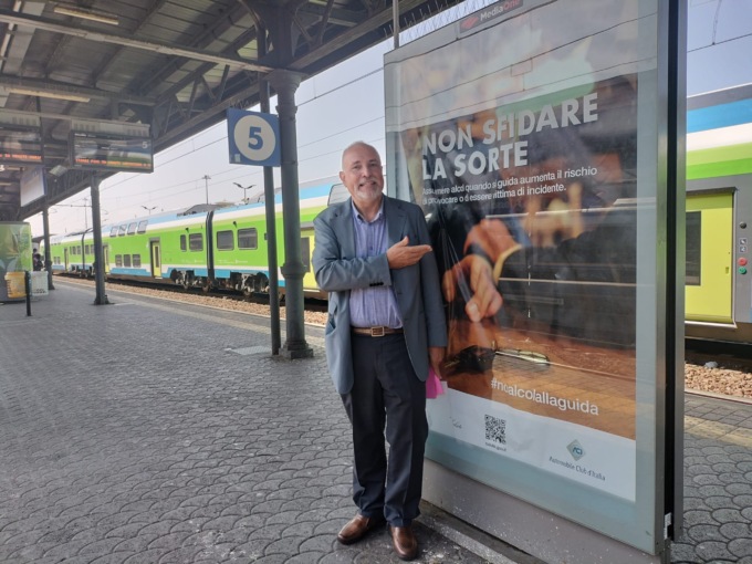 Anche in stazione ferroviaria ad Alessandria la campagna #noalcolallaguida