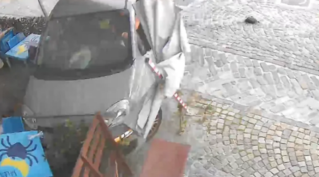 Rodello: investe barista nel dehors del locale, 45enne agli arresti domiciliari