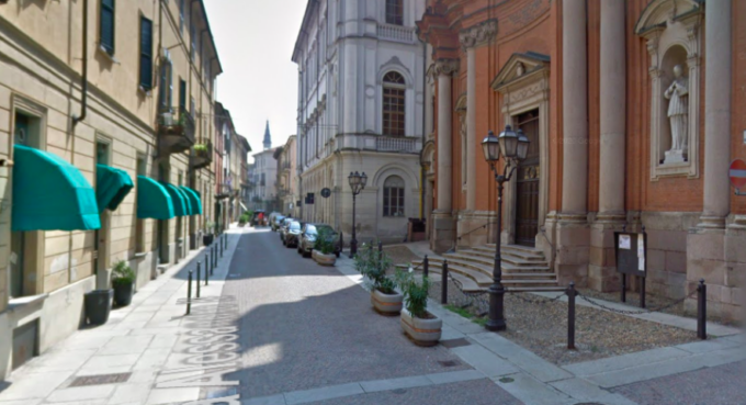 Aggredito in strada, ad Alessandria, senza apparenti motivi