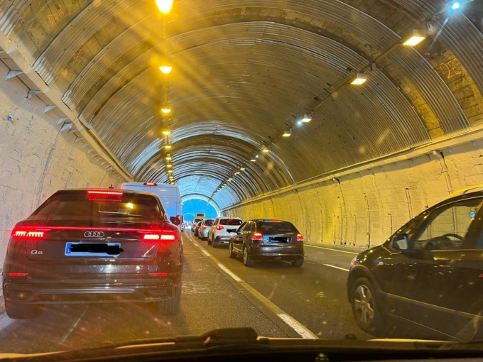 A26, code dopo Masone in direzione Genova