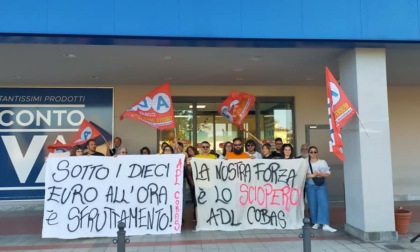 Adl Cobas Alessandria con i lavoratori di Mondo Convenienza di Campi Bisenzio